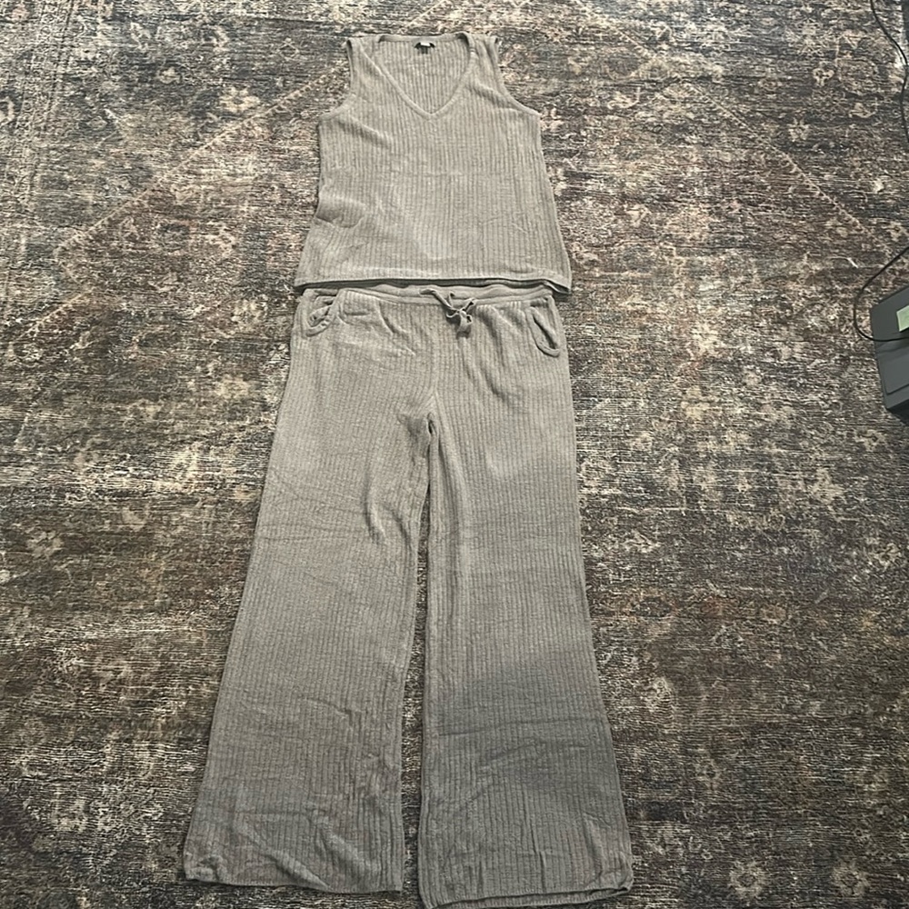 NWOT Barefoot Dreams Lounge Set